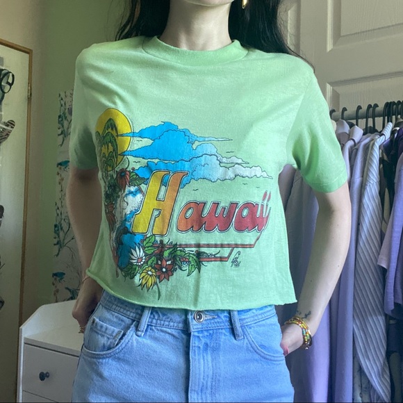 ✨SOLD✨ vintage crop hawaii shirt 🌺 - Picture 4 of 10